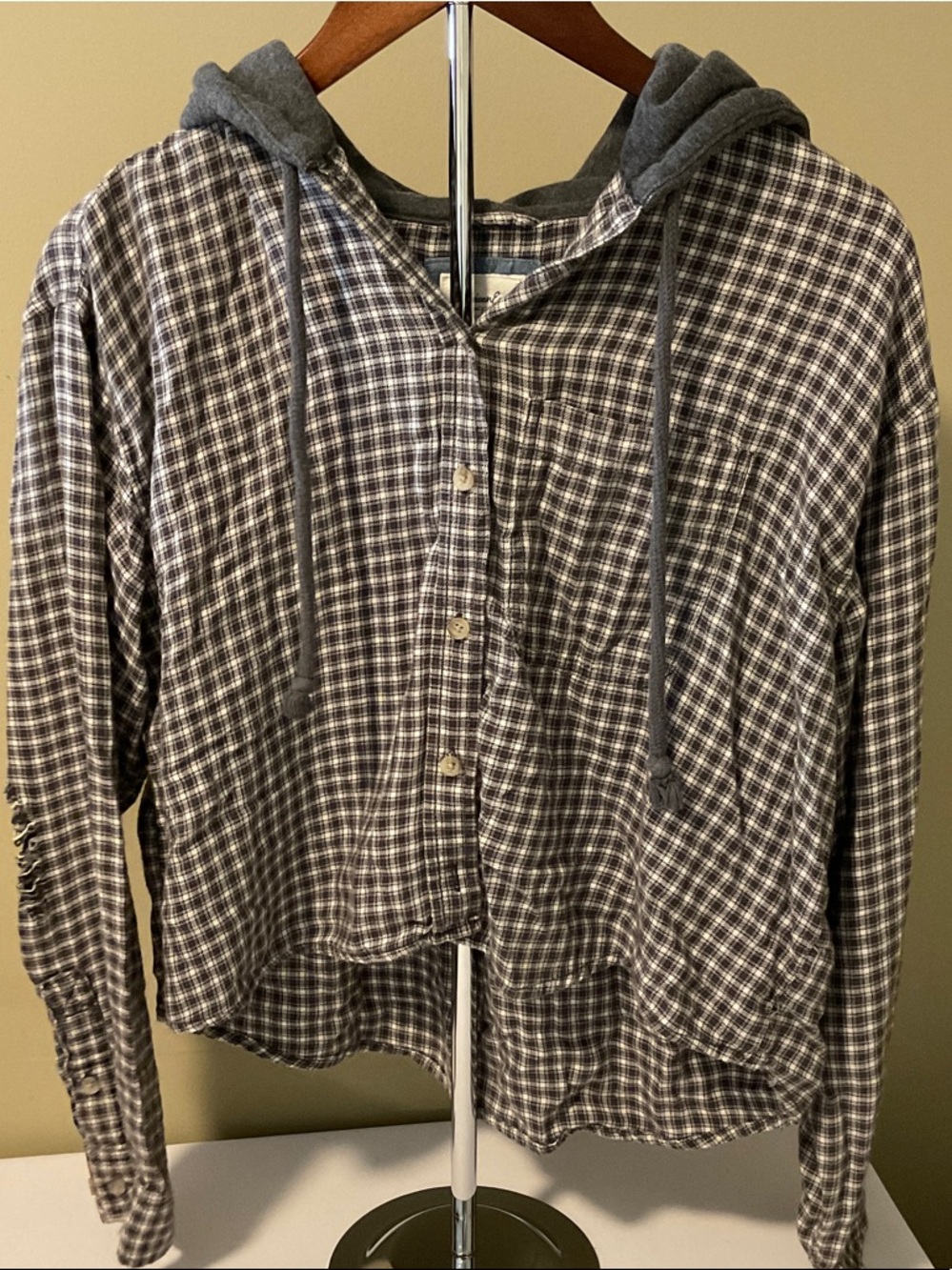 American Eagle Outfitters Black and White Plaid Hooded Shirt